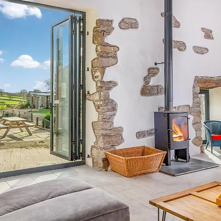 Fieldgate Barn-uk47179 Holiday home