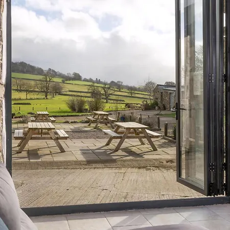 Holiday home Fieldgate Barn-uk47179